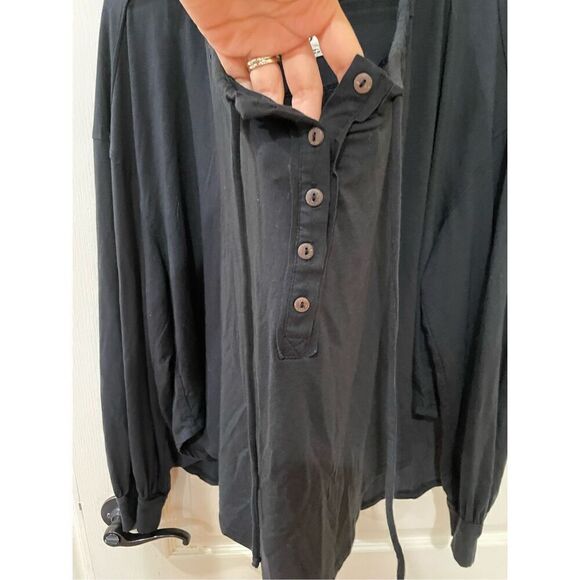 NWOT We the Free Blouse size small - Picture 3 of 4